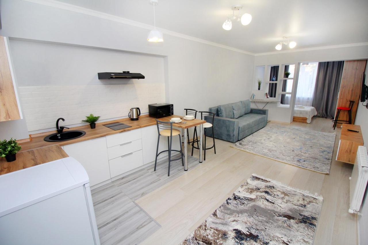 Cozy Studio In The Best Area! 5 Almaty Bagian luar foto